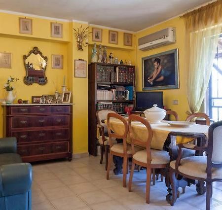Carly & Dane Vacation House Таормина Екстериор снимка