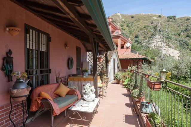 Carly & Dane Vacation House Таормина Екстериор снимка