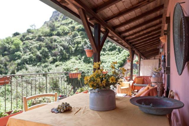 Carly & Dane Vacation House Таормина Екстериор снимка