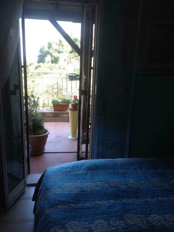 Carly & Dane Vacation House Таормина Екстериор снимка